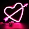 DENUOTOP Lampes D'ambiance Cupid Néon Enseignes Cupidon Lumineuses Décoration Murale, Batterie Et USB Alimenté Rose Cupidon Néons Applique Murale Intérieur Luminaires Pour Chambre, Saint Valentin, Éc