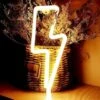 Eclair Neon,LED Forme De Foudre Enseigne Au Néon,Néon Batterie/USB Lumière De Nuit ,LED Lightning Sign Decor Light, Art Décoratif Lumières Décor Pour Chambre De Fournitures De Fête (Blanc Chaud)